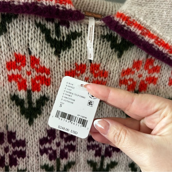 NWT Free People Frills Alpaca Softspun Sweater Floral Oatmeal Tulip Combo - Picture 4 of 5
